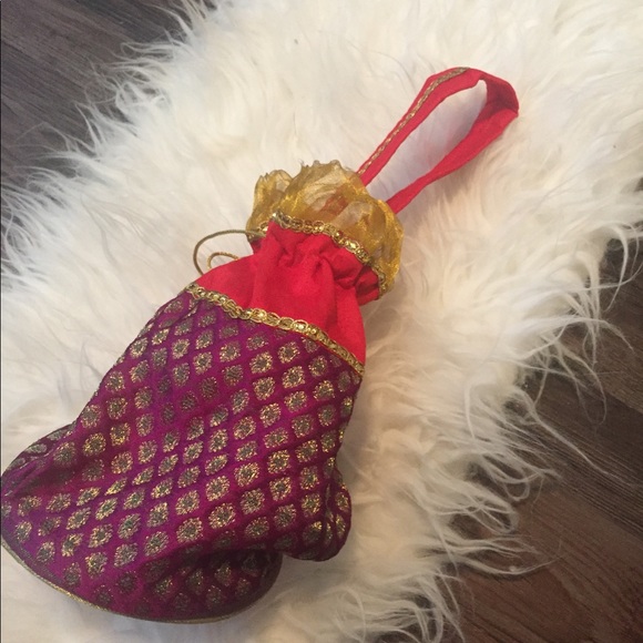 Goodie bag or wristlets - Picture 3 of 4